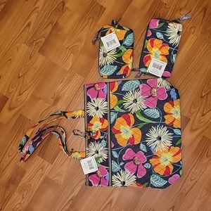 NWT Vera Bradley Lot Jazzy Blooms